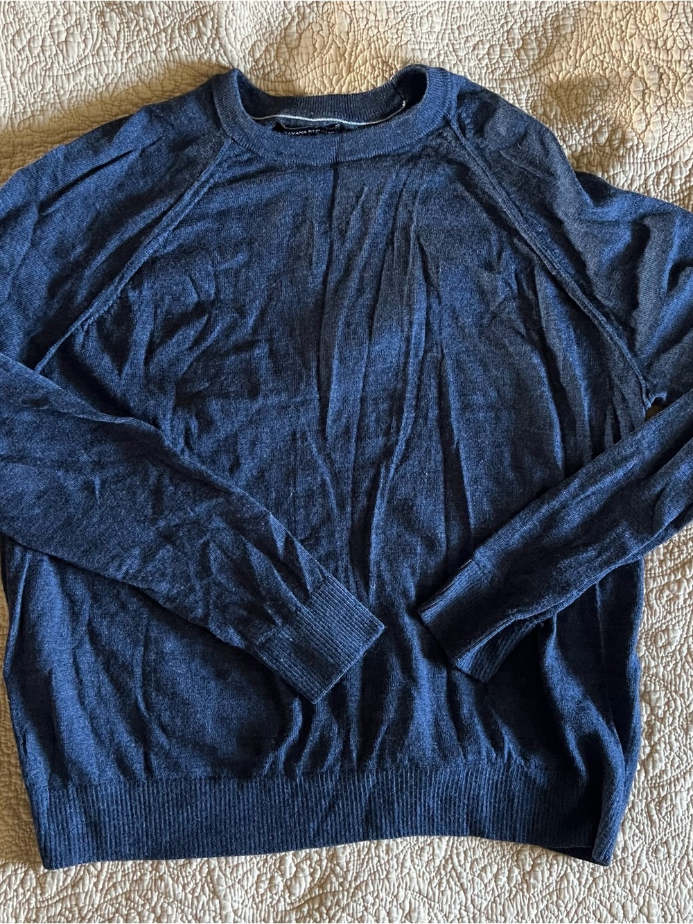 Banana Republic Men's Navy Crewneck Sweater - Lightweight Knit